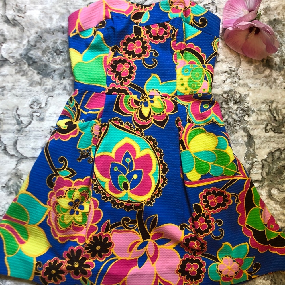 Lilly Pulitzer bold printed dress - Picture 2 of 6
